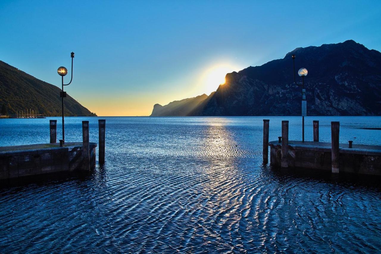 Surf House Apartamento Torbole Sul Garda Exterior foto