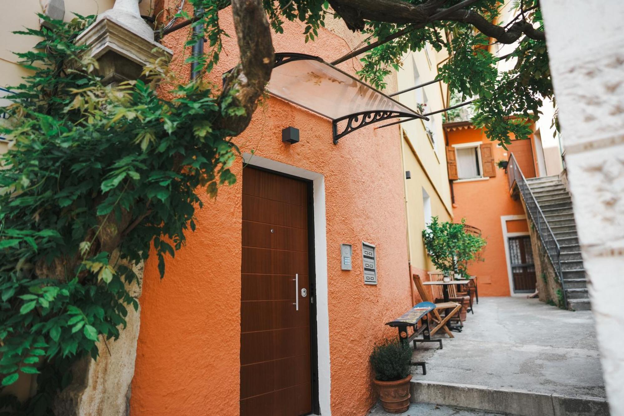 Surf House Apartamento Torbole Sul Garda Exterior foto